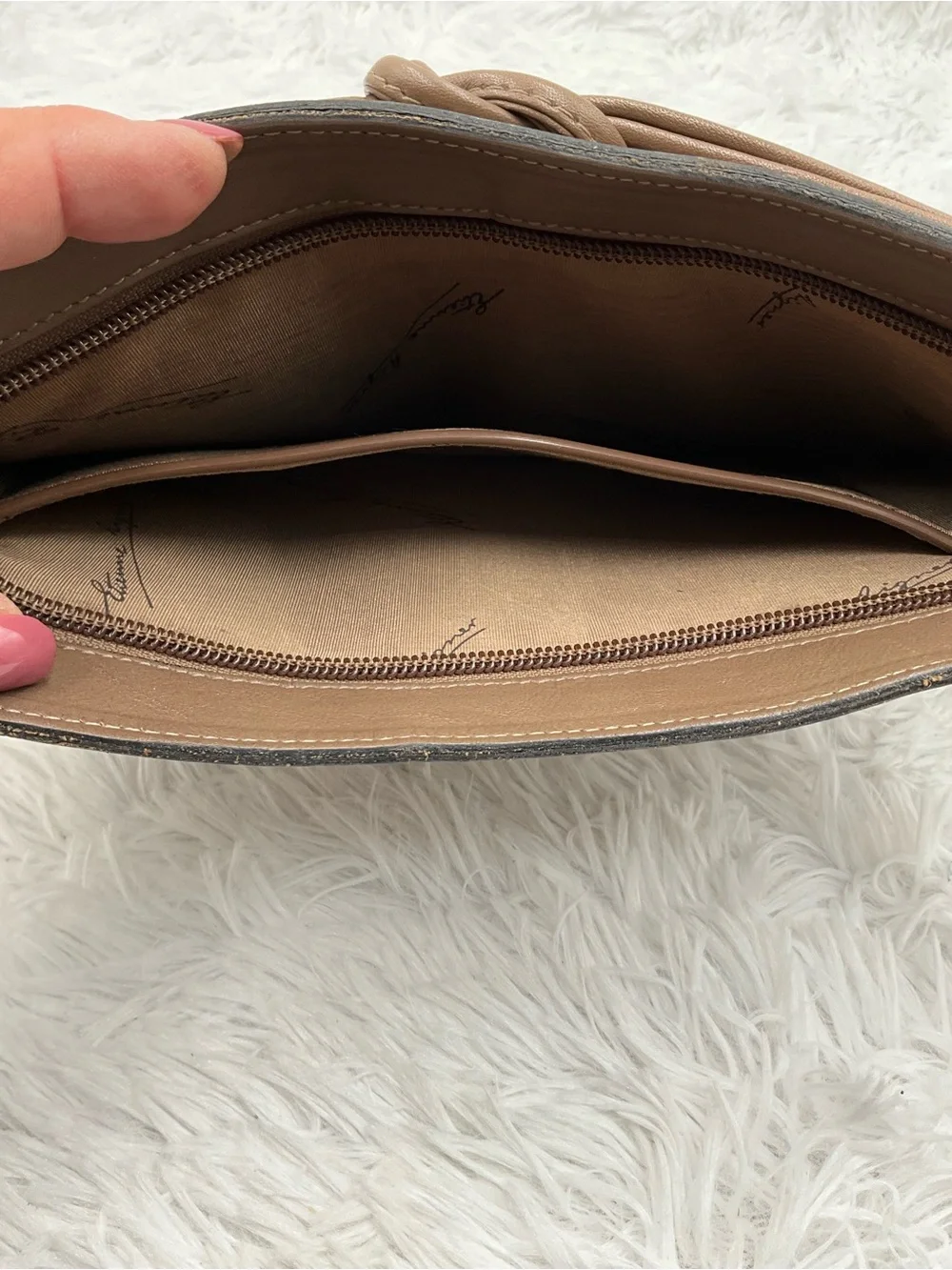 Vintage Etienne Aigner Brown Leather Wristlet Clutch Purse Knot Trim